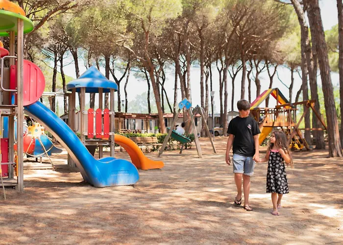 منتزه العطل Pineta Sul Mare Camping Village