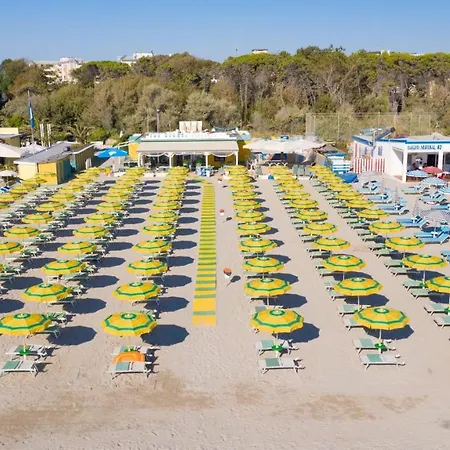 Pineta Sul Mare Village