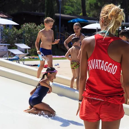 Pineta Sul Mare Village Semesterpark 2*