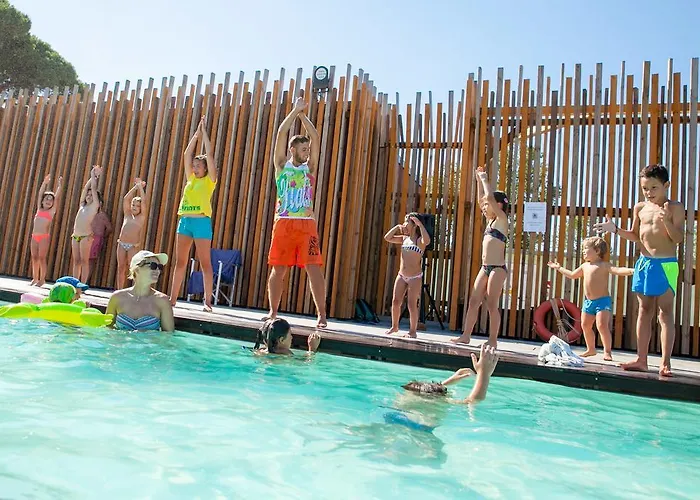 منتزه العطل Pineta Sul Mare Camping Village 2*