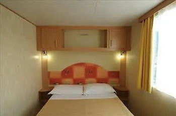 منتزه العطل Pineta Sul Mare Camping Village